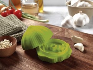 Kitchen Gadgets -The Garlic Chop