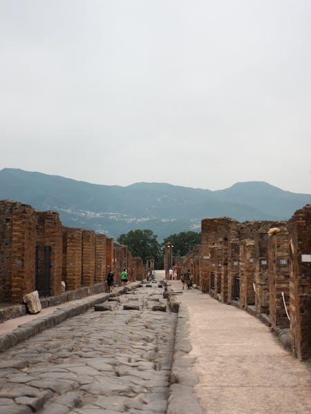 pompeii - places to travel with kids